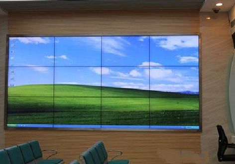 兴仁液晶拼接屏的另类用法。